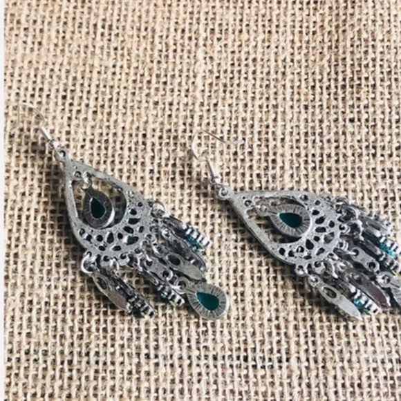Boho Vintage Inspired Silver Tone Faux Turquoise Chandelier Drop Earrings - Picture 3 of 7